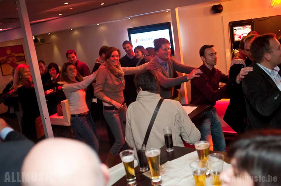 Huren van een personeelsfeest DJ gaat bij ons heel vlot!