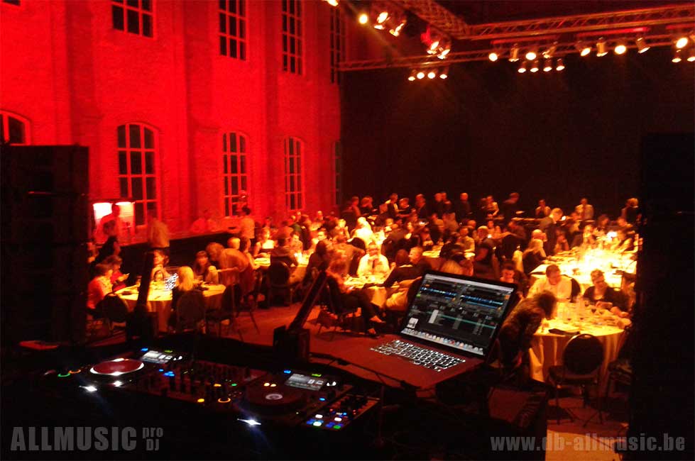 feest Discobar DJ